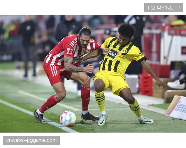 特写：柏林联合老将特里梅尔，在保级大战中打入制胜点球